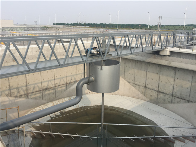 中心傳動刮泥機(jī) 中心傳動刮泥機(jī)